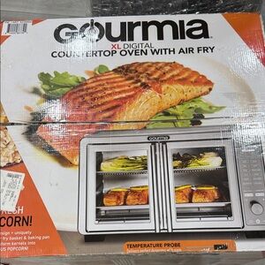Silver Countertop Oven with Air Fry